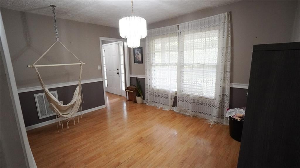 302 Ridgewood Road