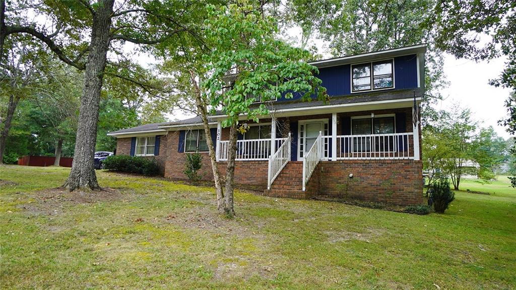 302 Ridgewood Road