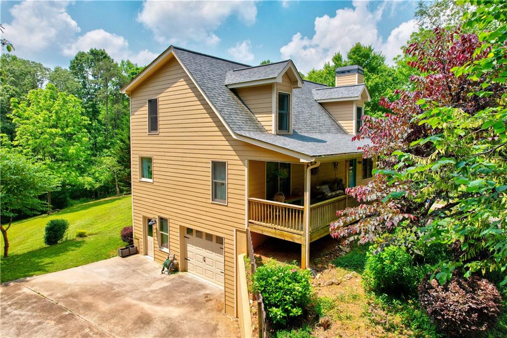242 Noelle Lane