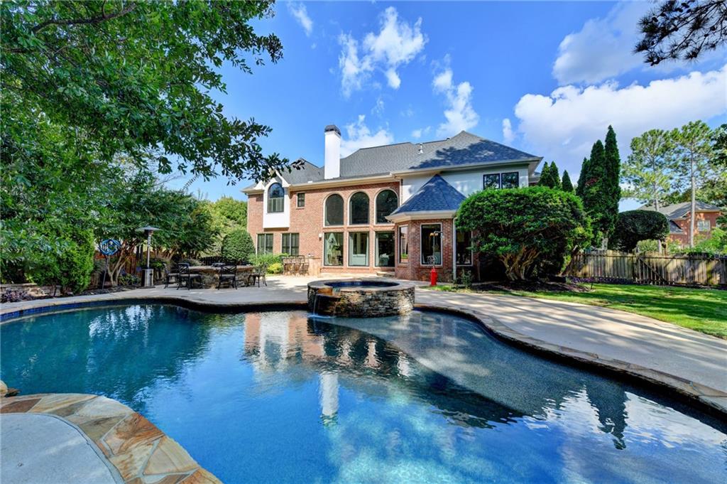 805 Longstone Landing
