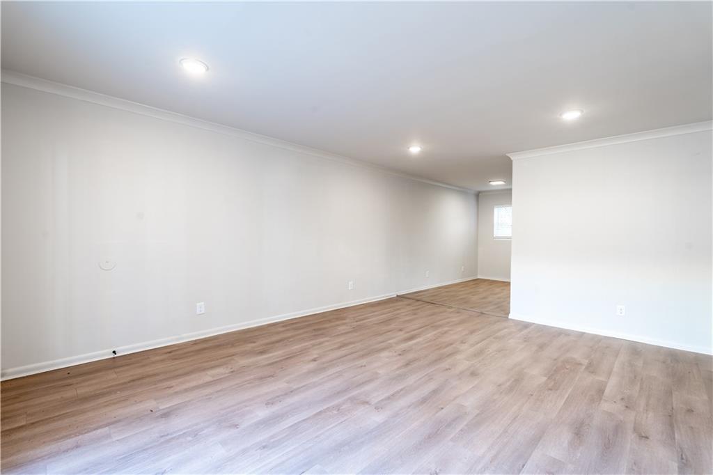 1135 Woodland Avenue NE 9