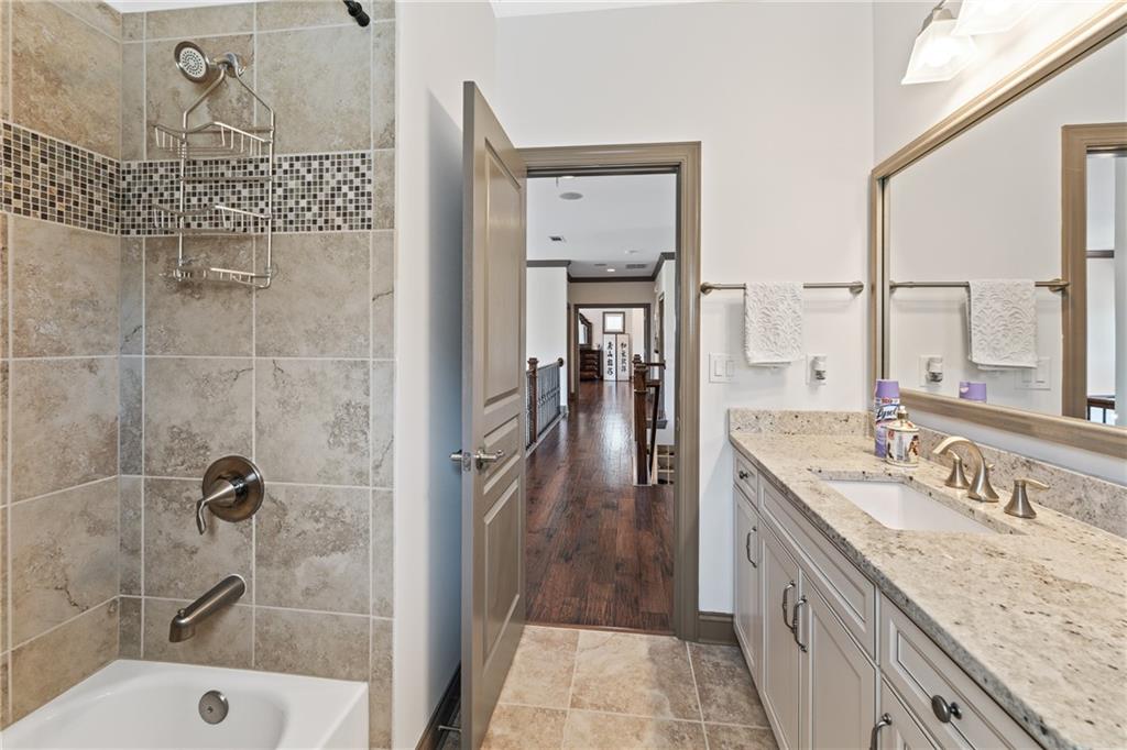 4241 Woodward Walk Ln Ln, Suwanee, Georgia image 25