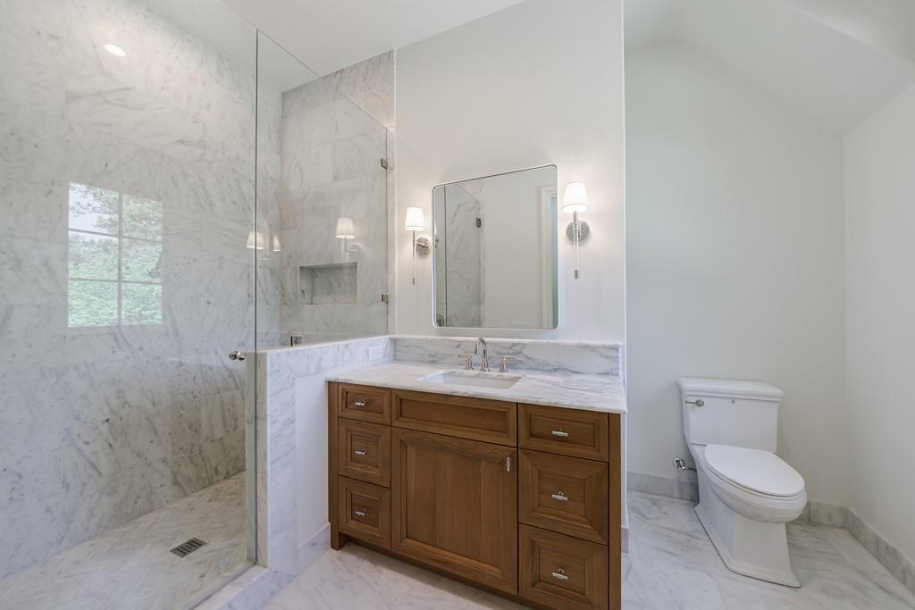 Tuxedo Park - Residential
