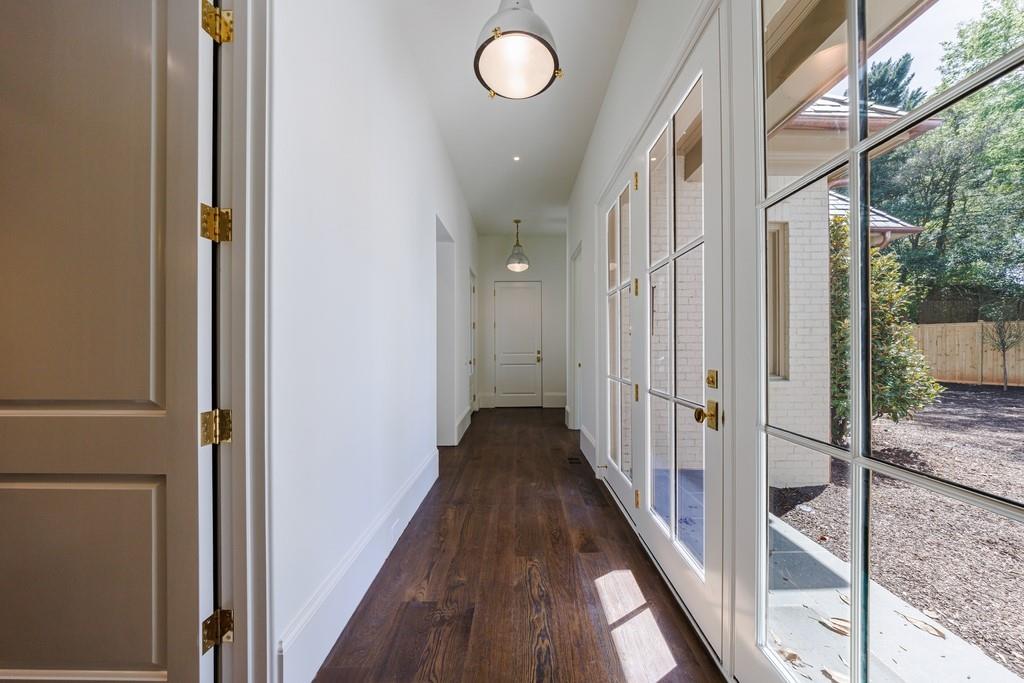 Tuxedo Park - Residential