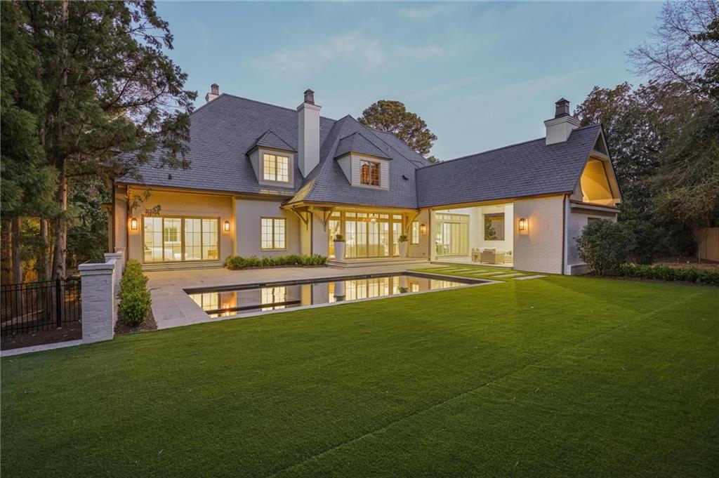 Tuxedo Park - Residential