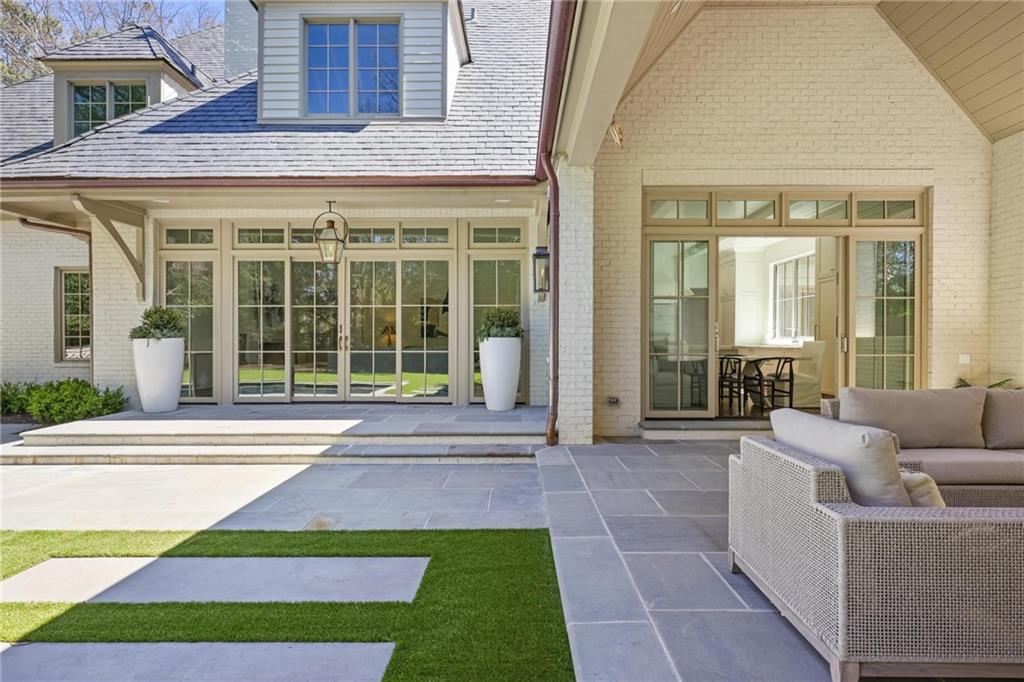 Tuxedo Park - Residential