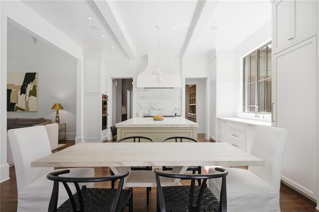 Tuxedo Park - Residential
