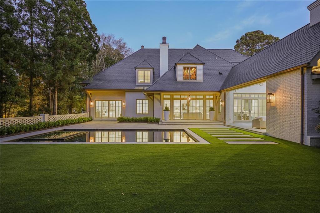 Tuxedo Park - Residential