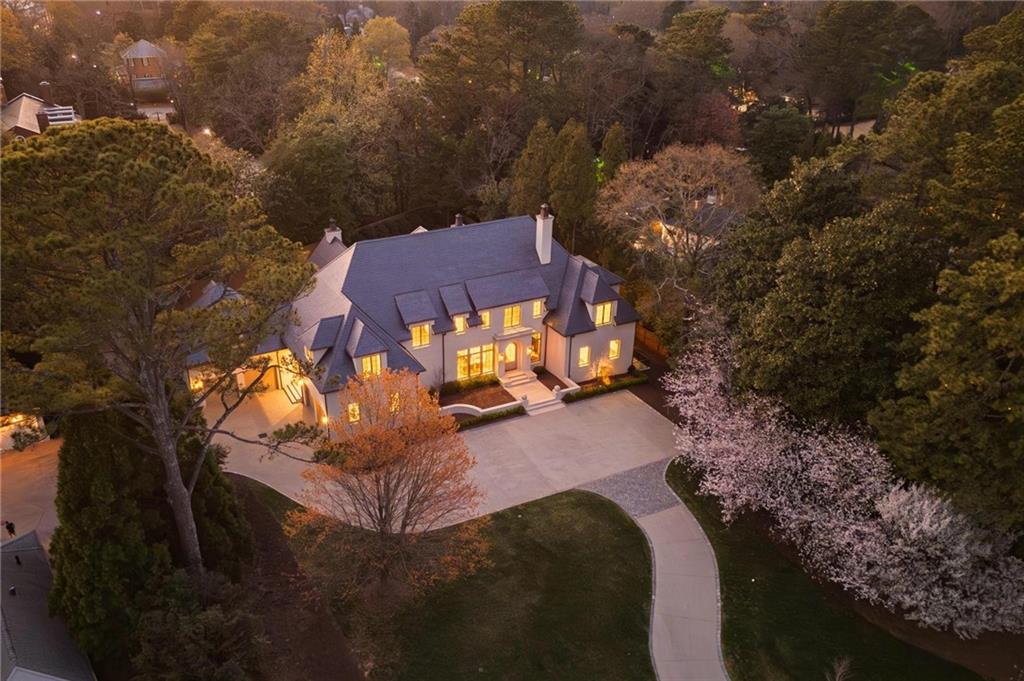 Tuxedo Park - Residential