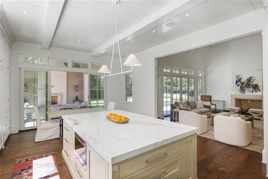 Tuxedo Park - Residential