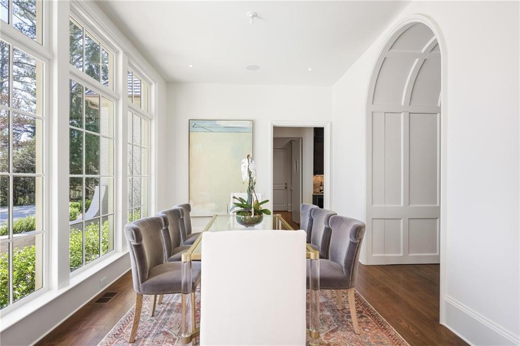 Tuxedo Park - Residential