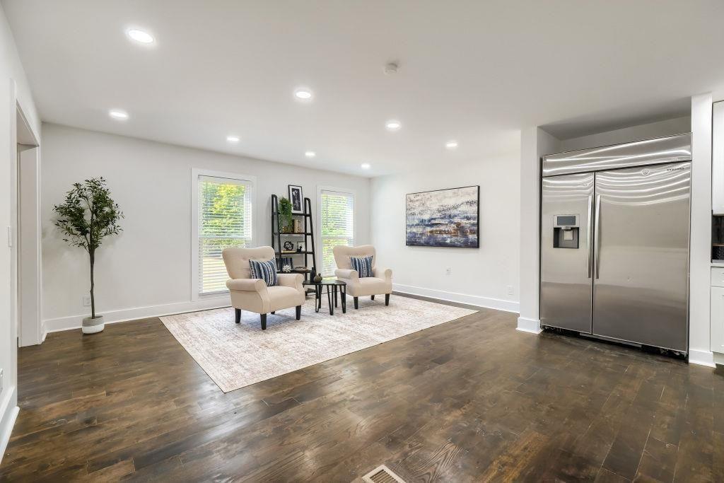 2368 Fenhurst Place