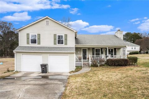 A home in Powder Springs