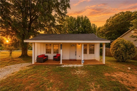 Homes For Sale - 156 Pine Avenue<br/> Commerce, GA 30529