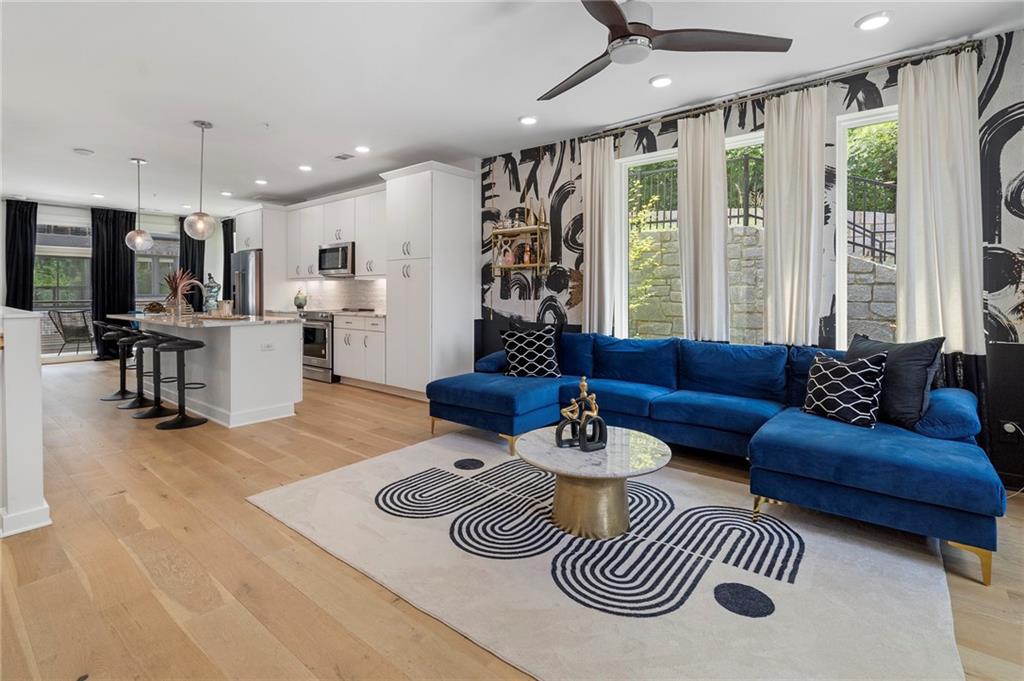 371 Pratt Drive SE 207