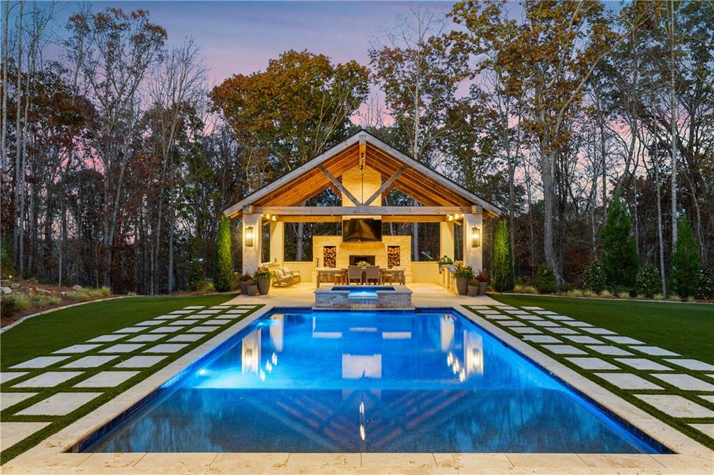 1002 Overlook Terrace