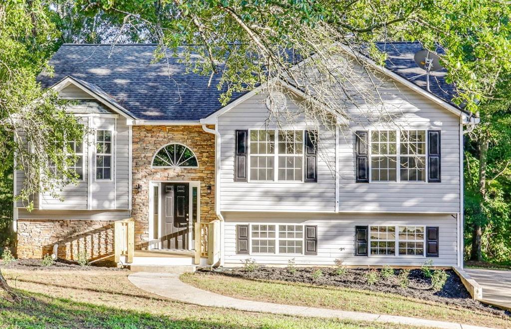 This spacious, move-in-ready home blends modern updates with peaceful country charm. Featuring 3 bedrooms, 3 full baths, and brand-new flooring throughout, it’s designed for comfort, style, and flexibility.
The newly renovated kitchen shines with granite countertops, new appliances, modern cabinetry, a breakfast bar, and a cozy dining area—perfect for everyday living and entertaining.
Downstairs, the finished lower level offers a second living room or media space with walk-out access to the backyard. A bonus room can be used as a 4th bedroom, office, or creative space.
Your own private acre with endless possibilities. Host friends under the gazebo, start a garden, or let the kids roam free. A unique 2-story shed/building with electric is ready for your imagination to take over. Whether it's a workshop, home gym, art studio, or ultimate she-shed/man-cave.
This home offers the perfect balance of modern upgrades and cozy living in a peaceful setting. It’s not just a house, it’s the lifestyle you’ve worked for.
Come see it today—and imagine what life could be like here.