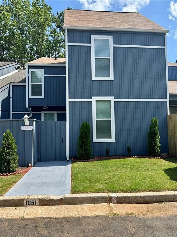 1051 Mariners Court