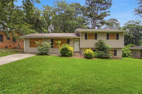 Homes For Sale - 1518 Pine Glen Circle<br/> Decatur, GA 30035