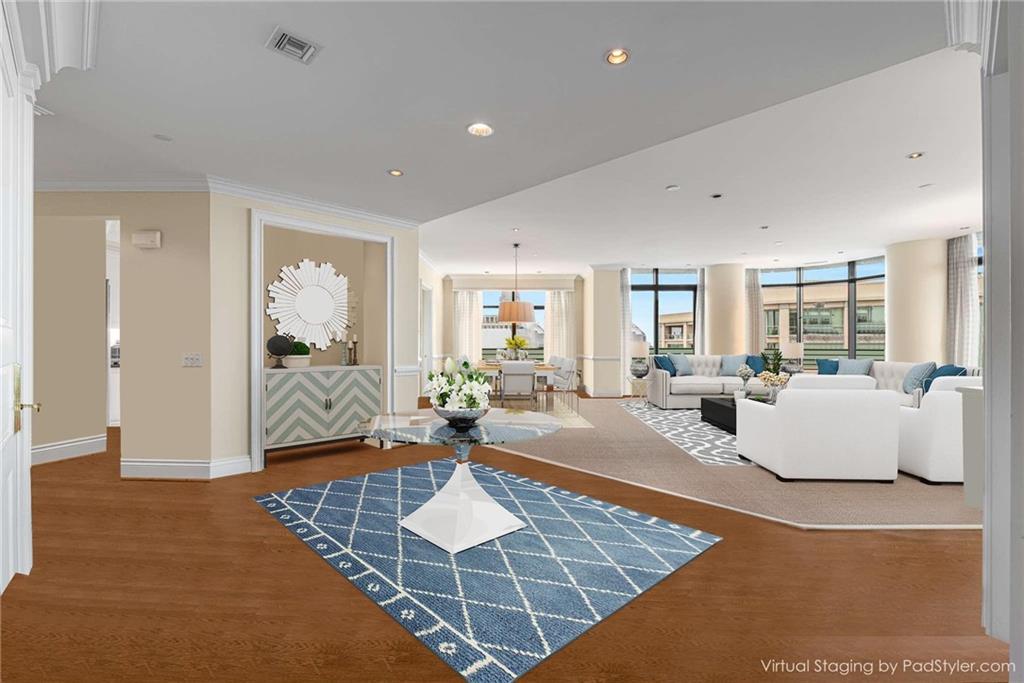 750 Park Avenue NE 25W