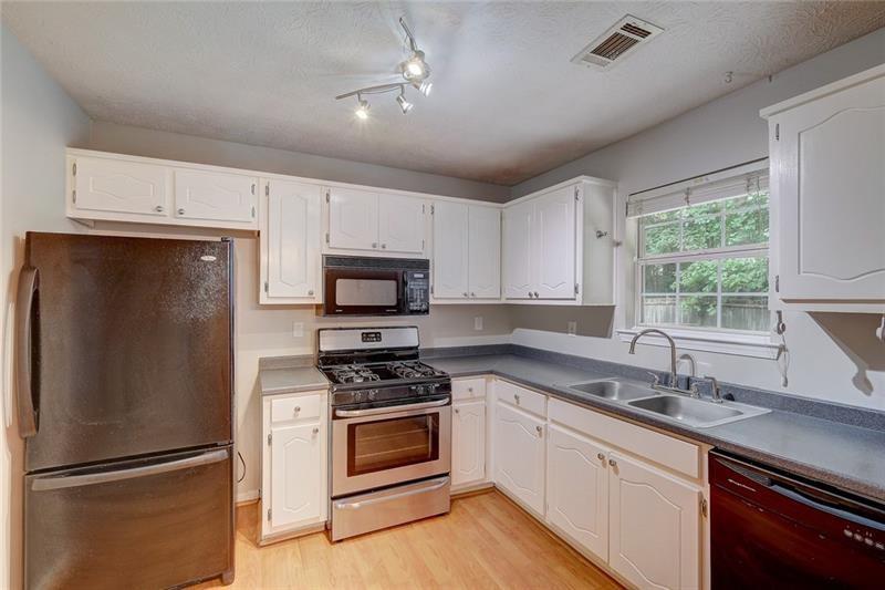169 Parkside Drive, Stockbridge, Georgia image 9