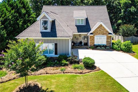 Homes For Sale - 140 Baywood Lane<br/> Villa Rica, GA 30180