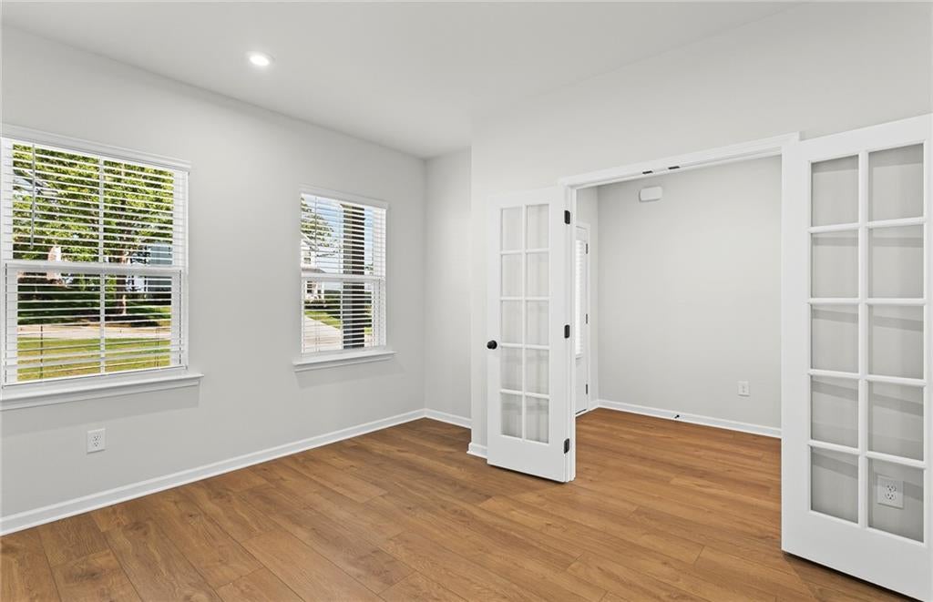 728 Mirror Lake Parkway