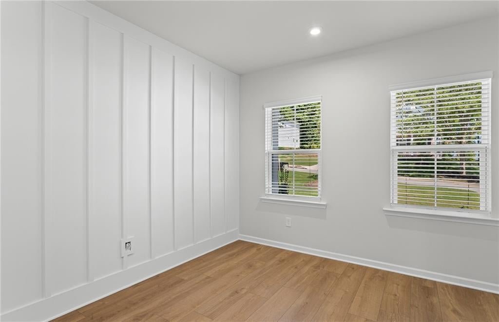 728 Mirror Lake Parkway