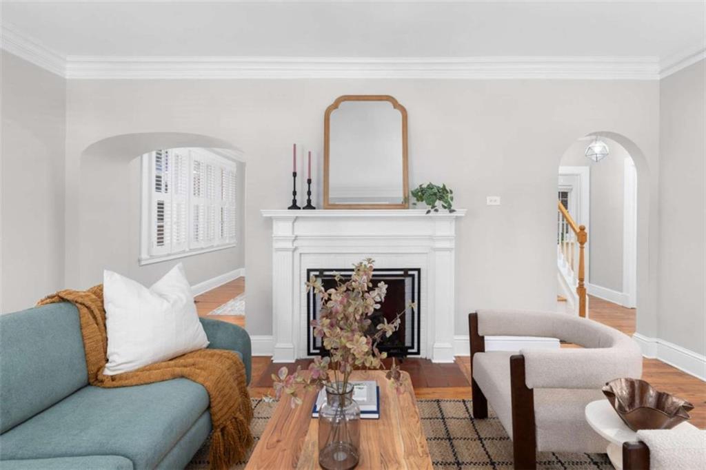 16 Clarendon Avenue