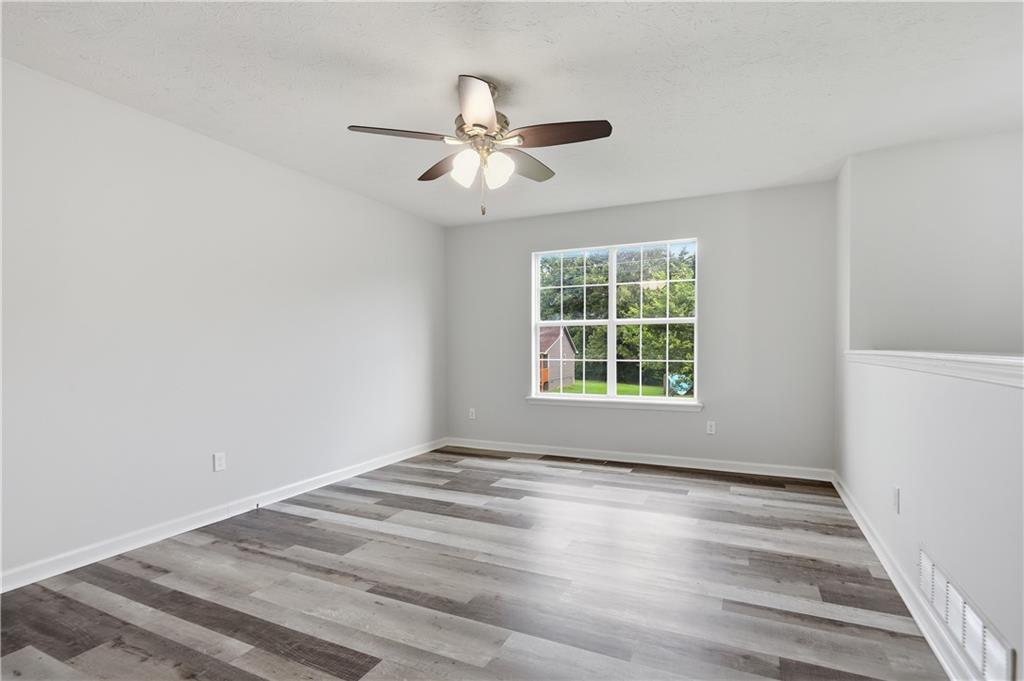 128 Ravenwood Lane
