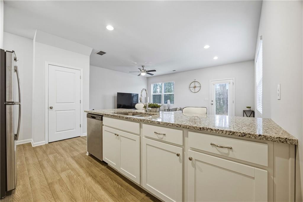 3175 Meadowstone Lane SW