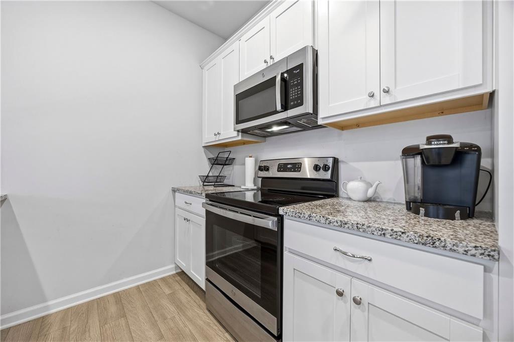 3175 Meadowstone Lane SW