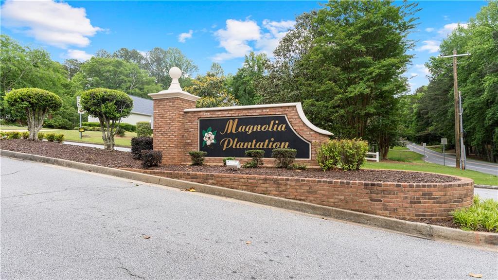 11440 Azalea Trail