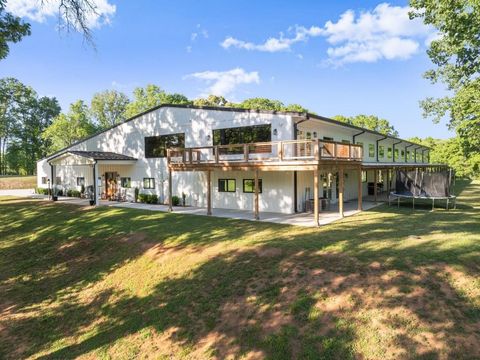 Photo of 951 Canter Way, Jefferson, GA 30549 (MLS # 7756043)