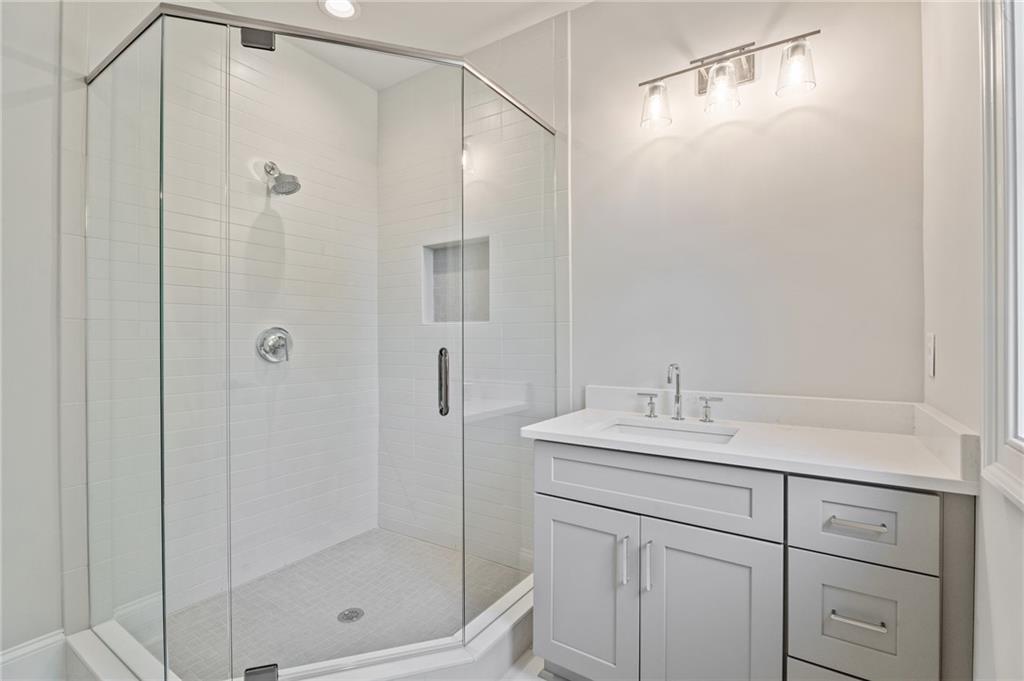 3 Home Enclave - Residential