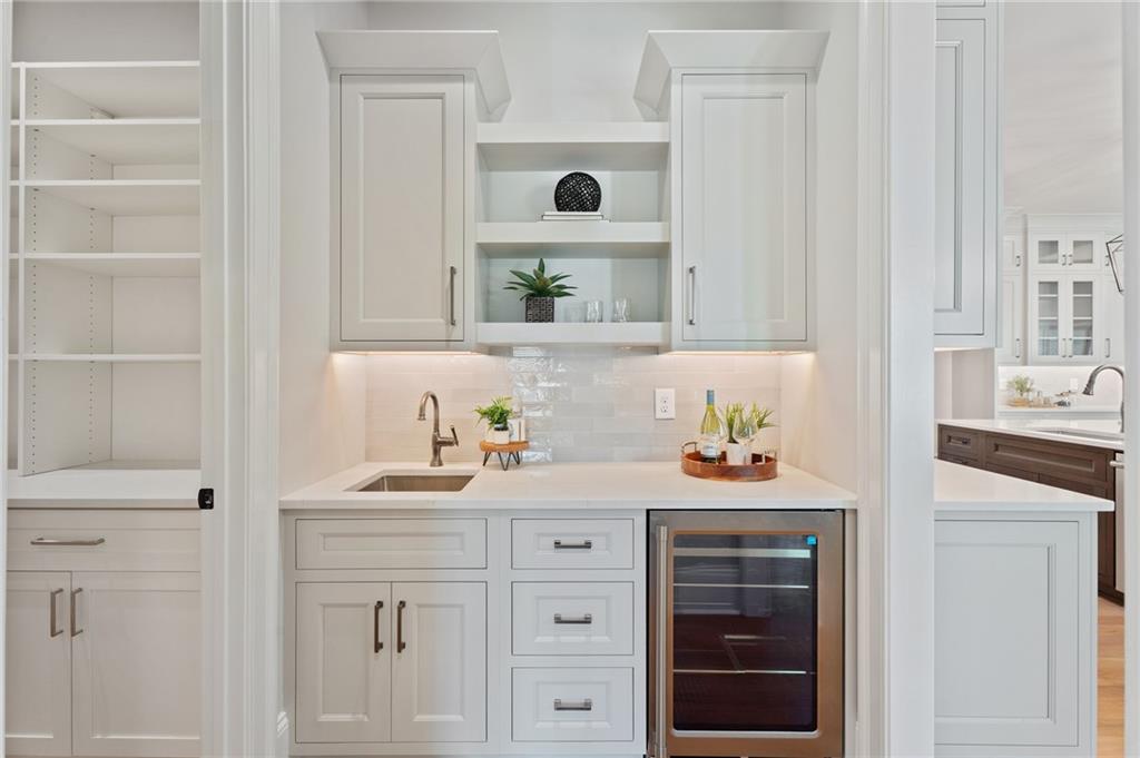 3 Home Enclave - Residential