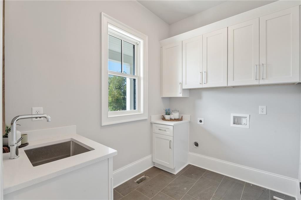 3 Home Enclave - Residential