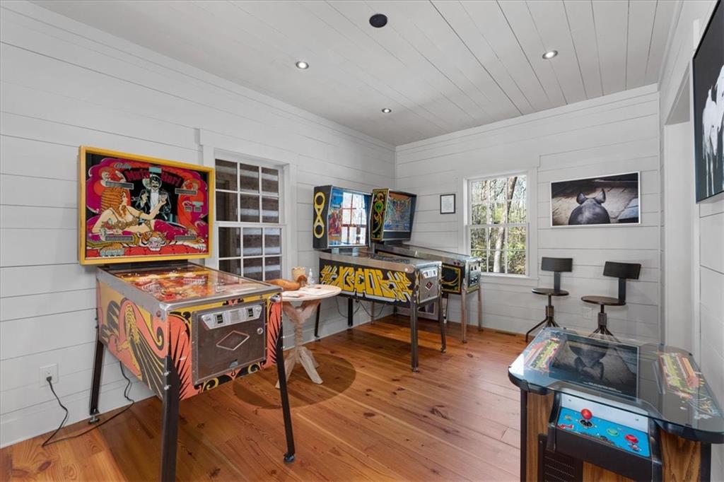 Ellijay, Georgia, 30540, United States, 5 Bedrooms Bedrooms, ,7 BathroomsBathrooms,Residential,Active,2036682