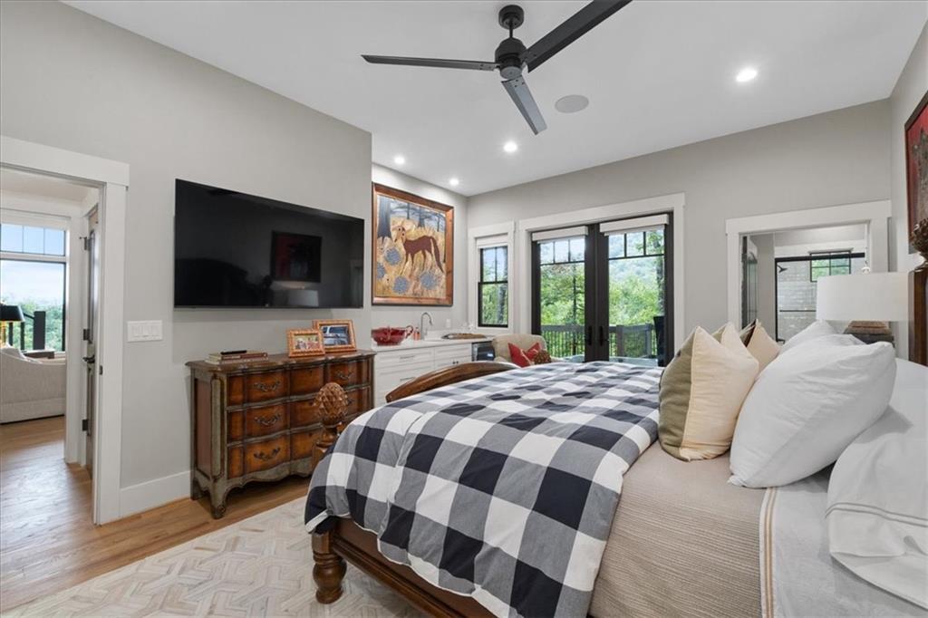 Ellijay, Georgia, 30540, United States, 5 Bedrooms Bedrooms, ,7 BathroomsBathrooms,Residential,Active,2036682