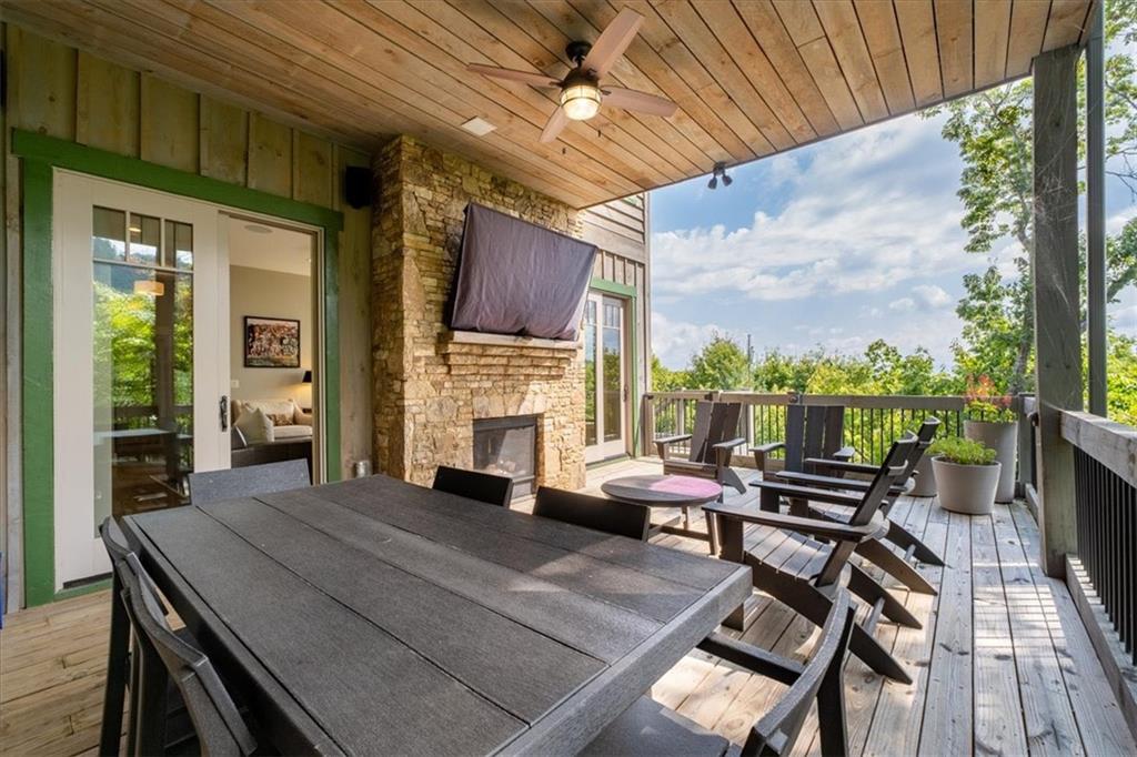 Ellijay, Georgia, 30540, United States, 5 Bedrooms Bedrooms, ,7 BathroomsBathrooms,Residential,Active,2036682
