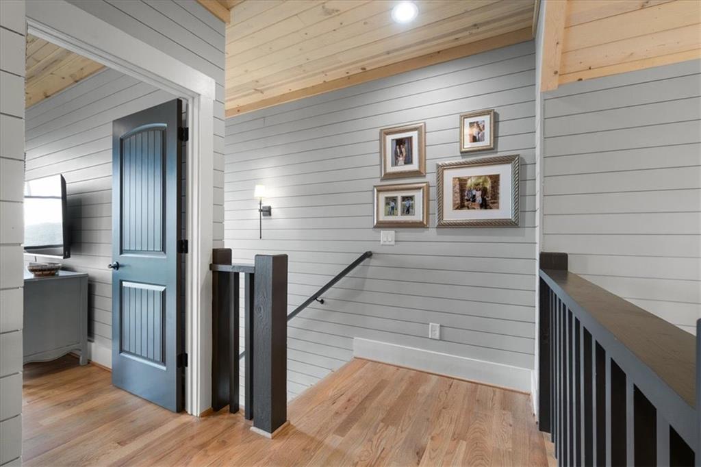 Ellijay, Georgia, 30540, United States, 5 Bedrooms Bedrooms, ,7 BathroomsBathrooms,Residential,Active,2036682