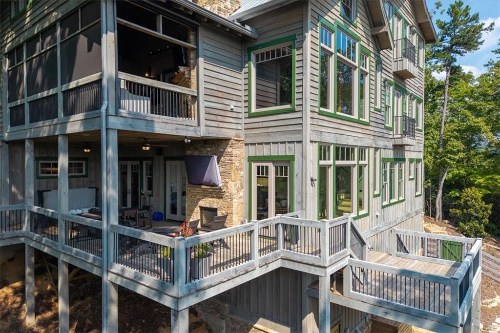 Ellijay, Georgia, 30540, United States, 5 Bedrooms Bedrooms, ,7 BathroomsBathrooms,Residential,Active,2036682