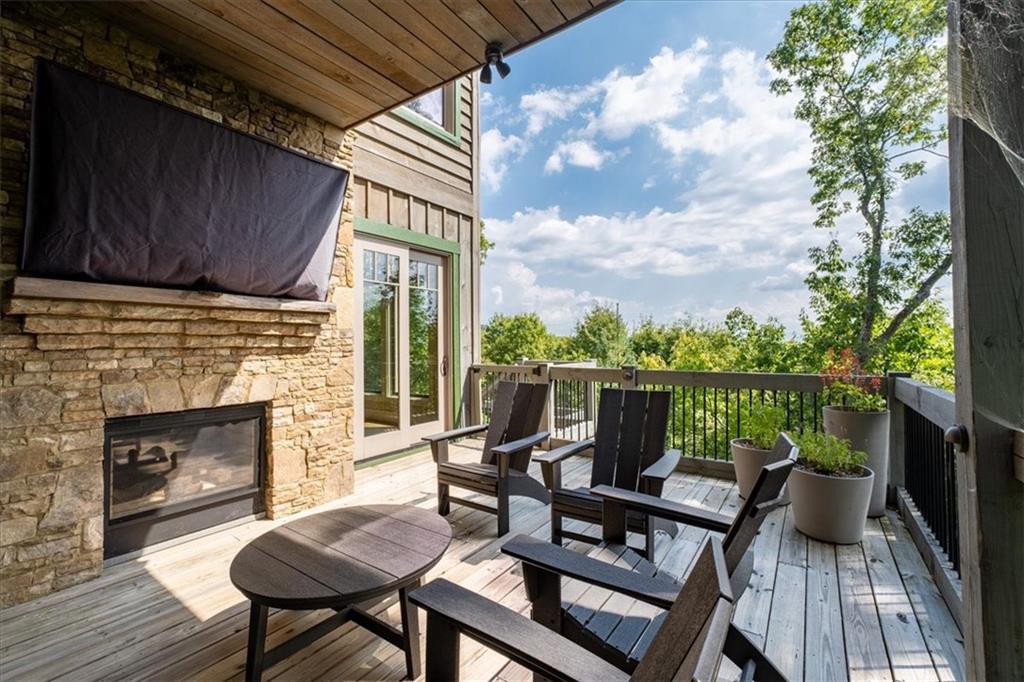 Ellijay, Georgia, 30540, United States, 5 Bedrooms Bedrooms, ,7 BathroomsBathrooms,Residential,Active,2036682