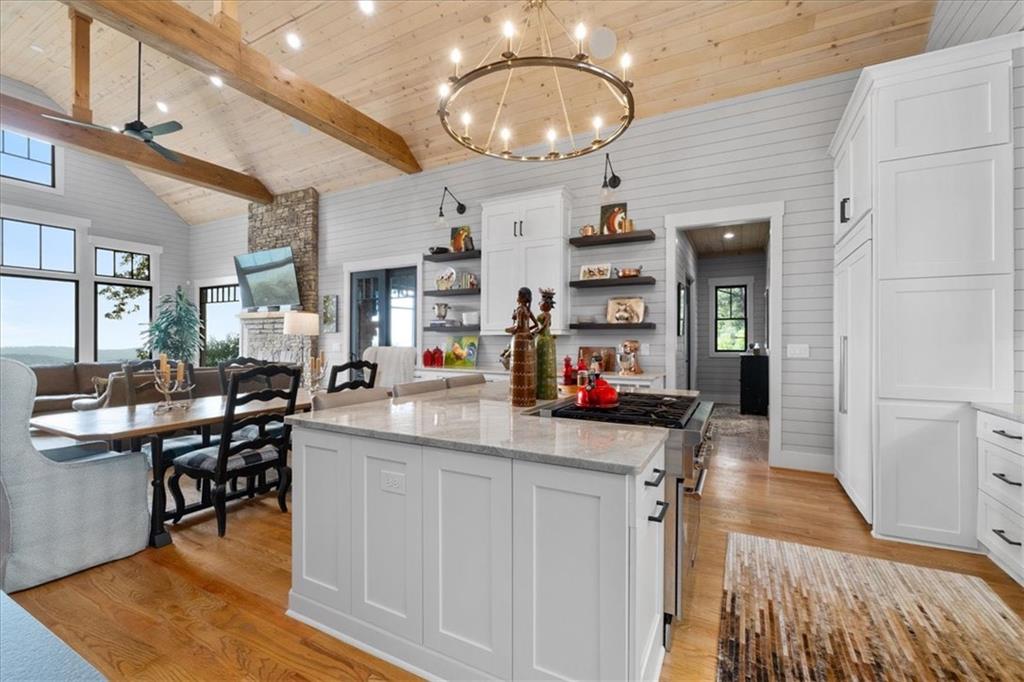 Ellijay, Georgia, 30540, United States, 5 Bedrooms Bedrooms, ,7 BathroomsBathrooms,Residential,Active,2036682