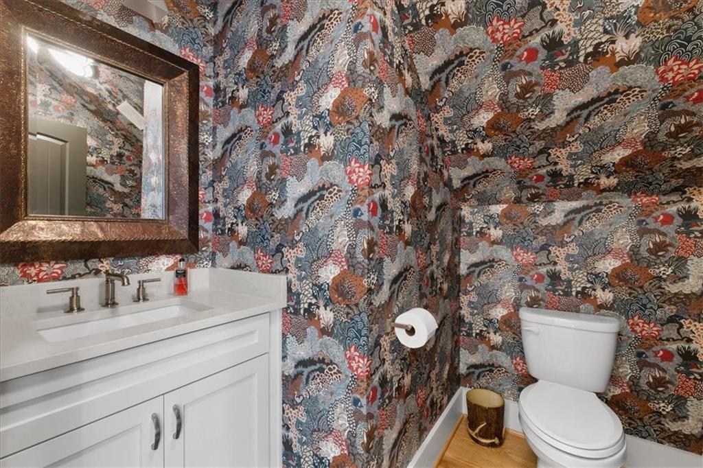 Ellijay, Georgia, 30540, United States, 5 Bedrooms Bedrooms, ,7 BathroomsBathrooms,Residential,Active,2036682