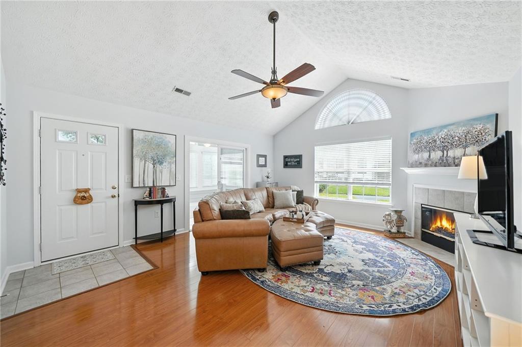3102 Windrush Lane