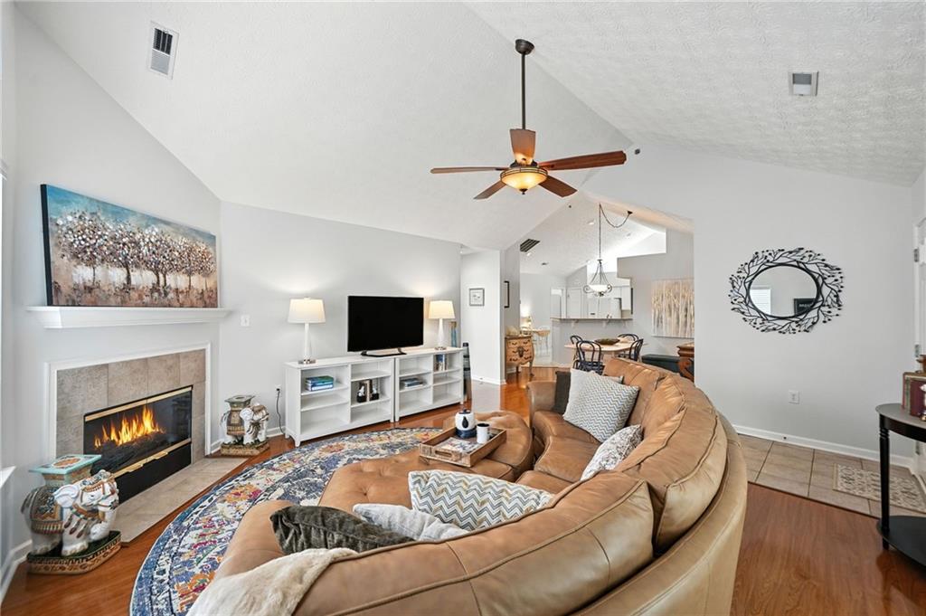 3102 Windrush Lane