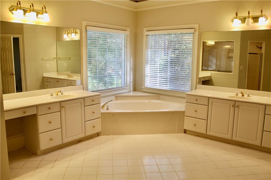 Rhodes Plantation - Residential