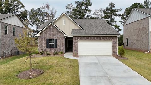2328 Argento Circle Dacula GA 30019