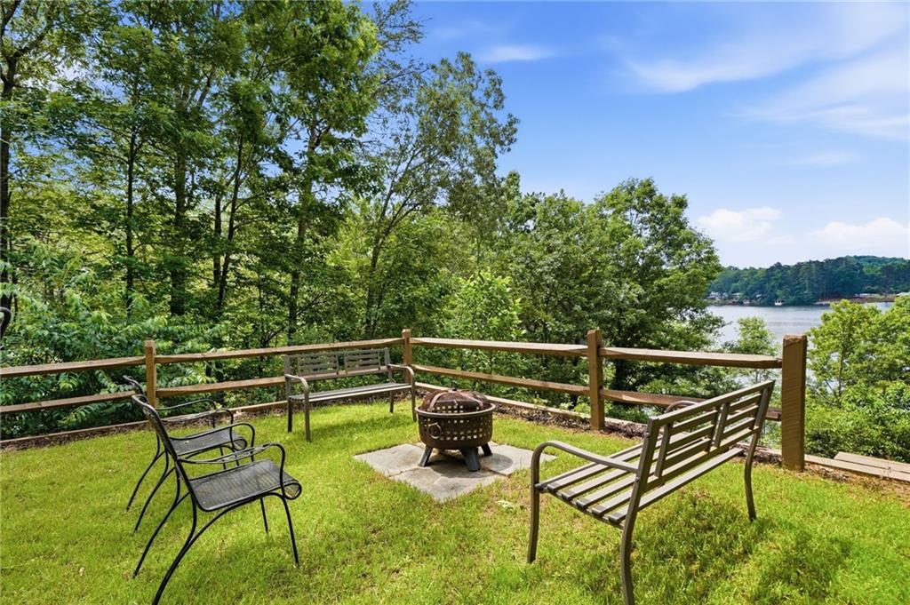 285 Lakeview Road